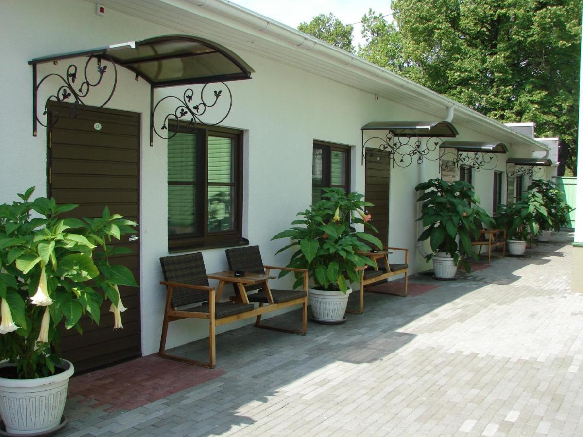 Green Villa ปาร์นู ภายนอก รูปภาพ